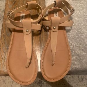 Super Trendy Steve Madden sandals!